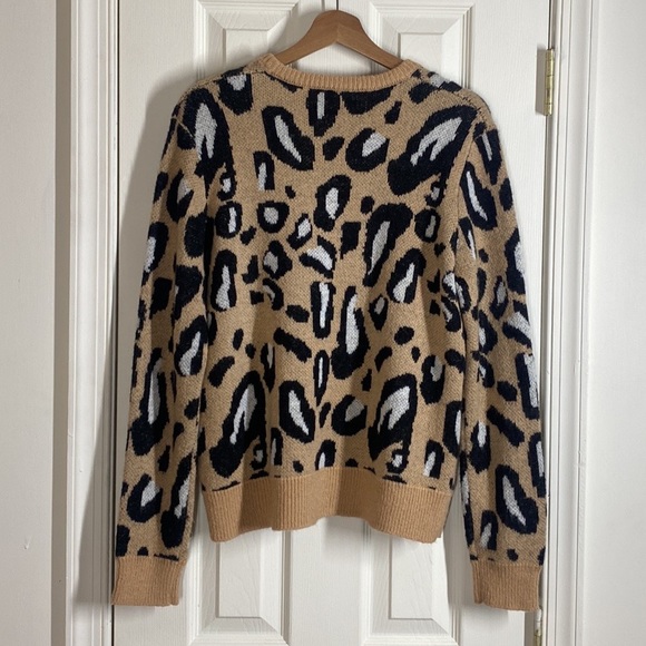 Bridge Leopard Print Sweater - Picture 3 of 5